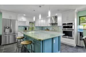 7448 133RD STREET, SEMINOLE, FL 33776 Sold 11/13/23