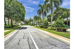 15175 OAK CHASE COURT, WELLINGTON, FL 33414 Sold 10/19/23