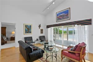 35 FRANKLIN COURT, ST PETERSBURG, FL 33711 Sold 01/08/24