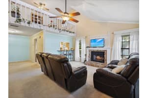 5729 CALAIS BOULEVARD, ST PETERSBURG, FL 33714 Sold 10/10/23