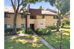 785 VILLAGE DRIVE, ST PETERSBURG, FL 33716 Sold 10/06/23