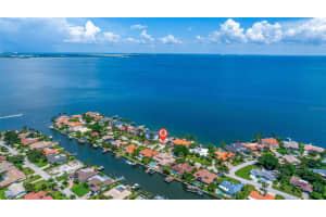 2038 CAROLINA AVENUE, ST PETERSBURG, FL 33704 Sold 11/06/23
