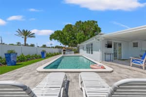 7998 CAUSEWAY BOULEVARD, ST PETERSBURG, FL 33707 Sold 10/27/23