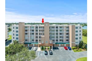 6450 SHORELINE DRIVE, ST PETERSBURG, FL 33708 Sold 10/30/23