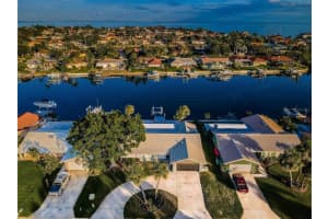1984 MASSACHUSETTS AVENUE, ST PETERSBURG, FL 33703 Sold 01/05/24