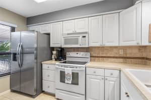 6291 BAHIA DEL MAR CIR #105, ST PETERSBURG, FL 33715 Sold 11/30/23
