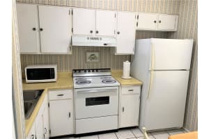 13717 MISSION OAKS BOULEVARD, SEMINOLE, FL 33776 Sold 11/03/23