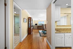 1355 PORTOFINO DRIVE, SARASOTA, FL 34242 Sold 11/14/23