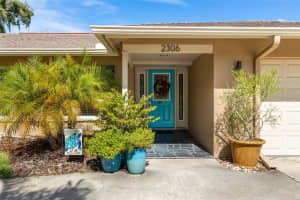 2306 JONES DR, DUNEDIN, FL 34698 Sold 11/06/23