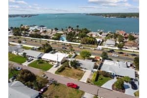 7923 CAUSEWAY BOULEVARD, ST PETERSBURG, FL 33707 Sold 10/06/23