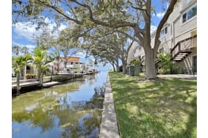 433 PAULA DRIVE, DUNEDIN, FL 34698 Sold 10/17/23