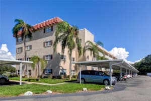 9950 62ND TERRACE, ST PETERSBURG, FL 33708 Sold 10/05/23