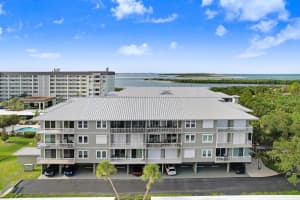 5 ISLAND PARK PLACE, DUNEDIN, FL 34698 Sold 01/26/24