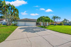1522 75TH CIRCLE, ST PETERSBURG, FL 33702 Sold 12/11/23
