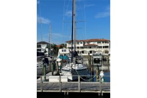 6300 PASADENA POINT BOULEVARD, GULFPORT, FL 33707 Sold 04/19/24