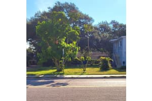31ST ST S, ST PETERSBURG, FL 33712 - MLS#MFRU8213887