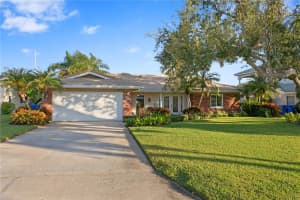 2040 MASSACHUSETTS AVENUE, ST PETERSBURG, FL 33703 Sold 11/20/23