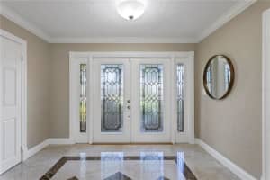2040 MASSACHUSETTS AVENUE, ST PETERSBURG, FL 33703 Sold 11/20/23