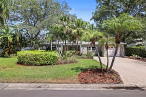 104 SHORE DRIVE, DUNEDIN, FL 34698 Sold 11/16/23