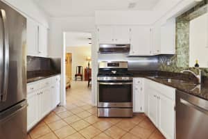 104 SHORE DRIVE, DUNEDIN, FL 34698 Sold 11/16/23
