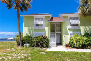 3735 42ND WAY, ST PETERSBURG, FL 33711 Sold 10/06/23