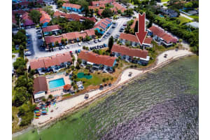 3735 42ND WAY, ST PETERSBURG, FL 33711 Sold 10/06/23