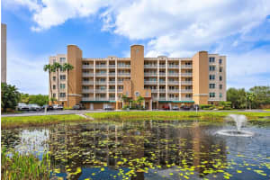 6495 SHORELINE DRIVE, ST PETERSBURG, FL 33708 Sold 03/27/24