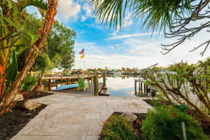 885 115TH AVENUE, TREASURE ISLAND, FL 33706 Sold 12/01/23