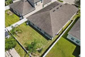 12051 GRAND KEMPSTON DRIVE, GIBSONTON, FL 33534 Sold 11/08/23