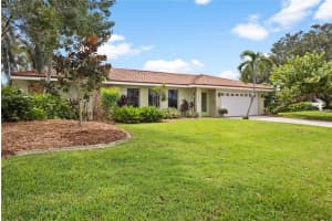 1964 TANGLEWOOD DRIVE, ST PETERSBURG, FL 33702 Sold 10/16/23