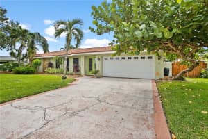 1964 TANGLEWOOD DRIVE, ST PETERSBURG, FL 33702 Sold 10/16/23