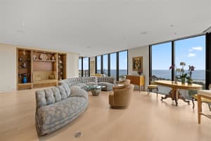 1 BEACH DRIVE, ST PETERSBURG, FL 33701 Sold 01/04/24