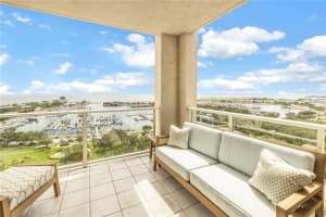 100 BEACH DRIVE, ST PETERSBURG, FL 33701 Sold 12/12/23