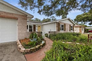 2076 59TH WAY, CLEARWATER, FL 33760 Sold 01/17/24