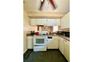 9975 68TH STREET, PINELLAS PARK, FL 33782 Sold 10/17/23