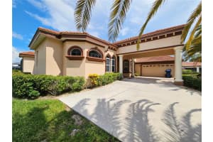 7547 TORI WAY, LAKEWOOD RANCH, FL 34202 Sold 12/15/23