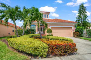 1608 SAND KEY ESTATES COURT, CLEARWATER BEACH, FL 33767 Sold 11/15/23