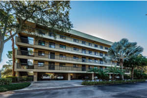 1932 GOLFVIEW DRIVE, TARPON SPRINGS, FL 34689 Sold 02/28/24