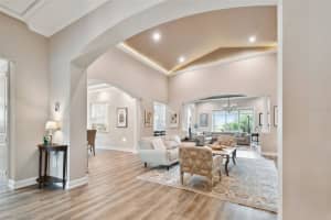10 BAYFRONT COURT, ST PETERSBURG, FL 33711 Sold 08/15/24