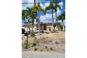 372 BELLE POINT DRIVE, ST PETE BEACH, FL 33706 Sold 12/22/23
