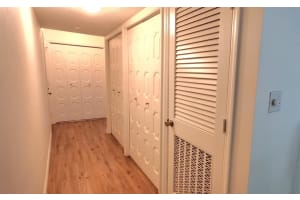 1012 PEARCE DRIVE, CLEARWATER, FL 33764 Sold 12/07/23