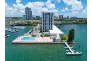 100 PIERCE STREET, CLEARWATER, FL 33756 Sold 03/11/24