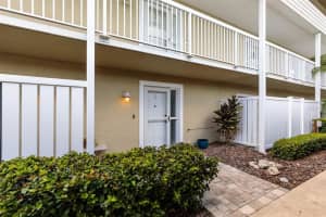 433 PAULA DRIVE, DUNEDIN, FL 34698 Sold 11/15/23