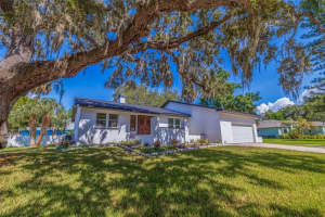 3912 39TH CIRCLE, ST PETERSBURG, FL 33711 Sold 11/09/23