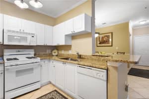 2715 VIA CAPRI #723, CLEARWATER, FL 33764 Sold 05/07/24
