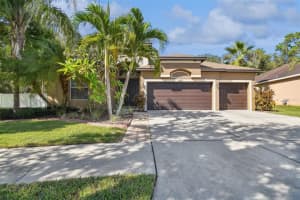 10210 HOLLAND ROAD, RIVERVIEW, FL 33578 Sold 02/23/24