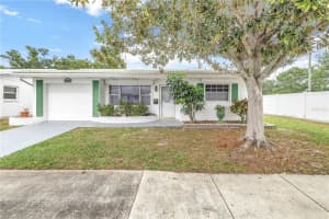 10201 LARCHMONT PLACE, PINELLAS PARK, FL 33782 Sold 01/25/24
