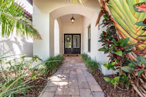 4829 LONGWATER WAY, TAMPA, FL 33615 Sold 05/29/24