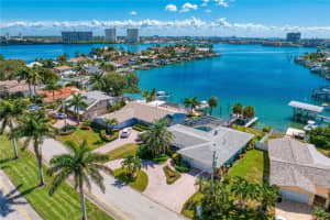 916 79TH STREET, SAINT PETERSBURG, FL 33707 Sold 10/30/23