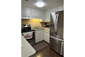 8605 HURON COURT, TAMPA, FL 33614 Sold 12/08/23